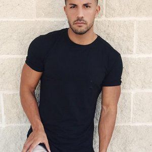 L | BNIB Alphalete Rolled Muscle T - Black